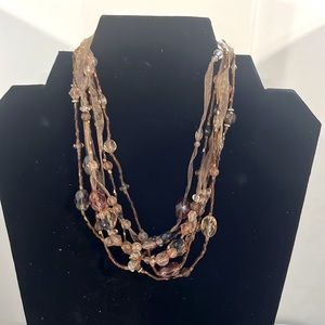 It’s beautiful choker necklace